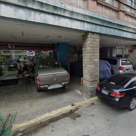 8Hostel Manila Exterior photo