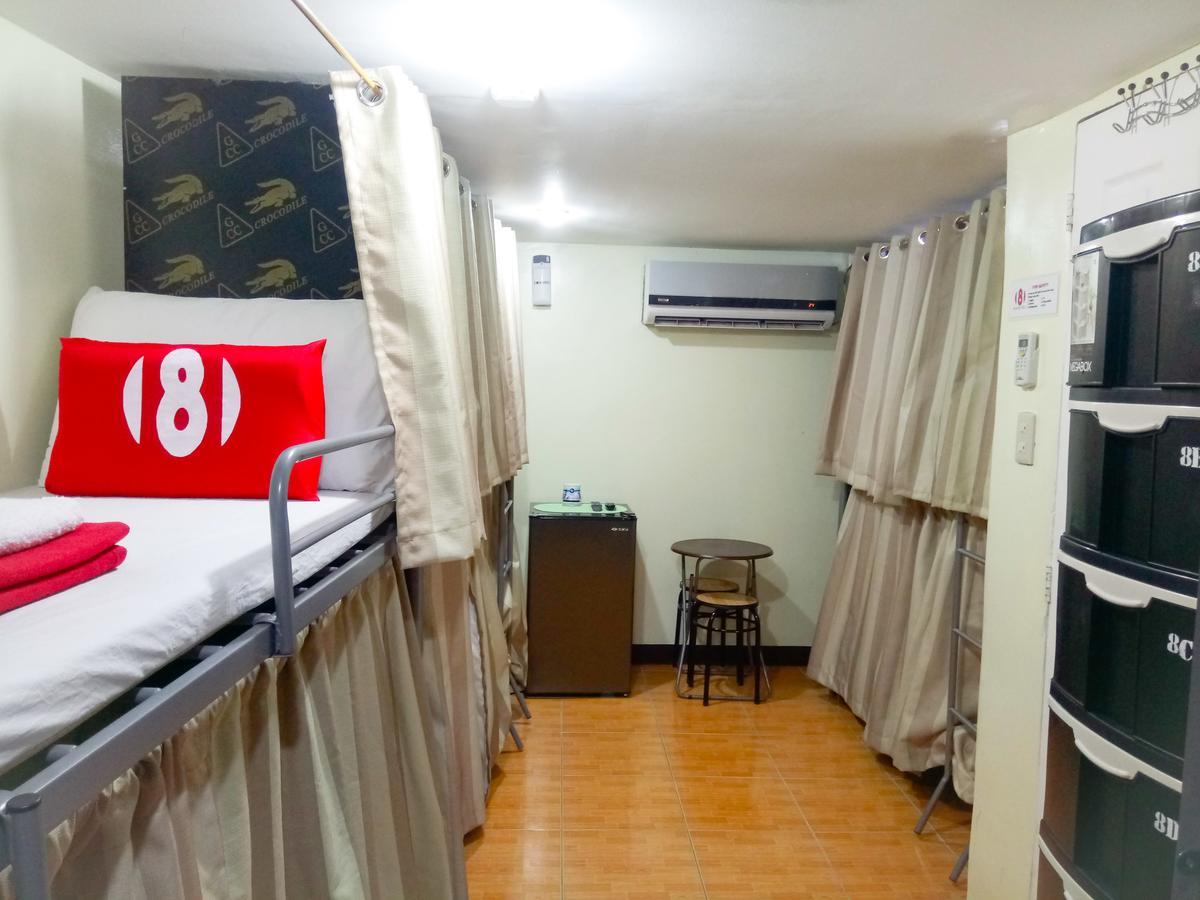 8Hostel Manila Exterior photo