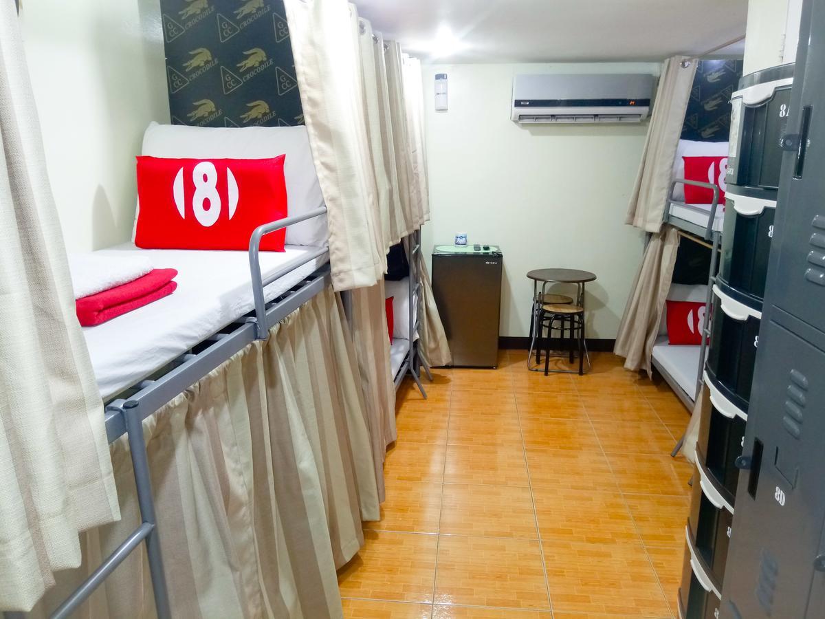 8Hostel Manila Exterior photo
